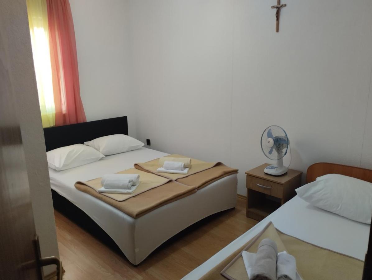 Pansion Danijel Hotel Međugorje Екстериор снимка