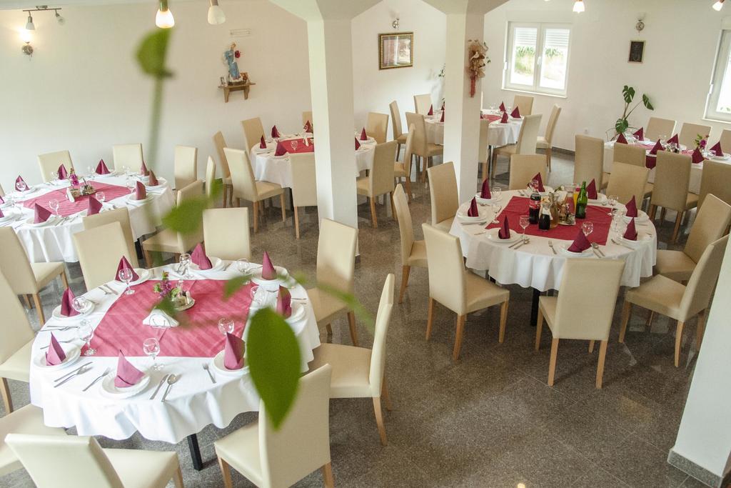 Pansion Danijel Hotel Međugorje Екстериор снимка