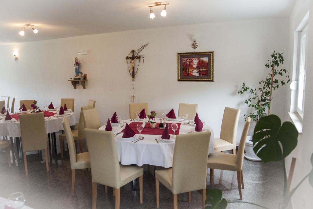 Pansion Danijel Hotel Međugorje Екстериор снимка