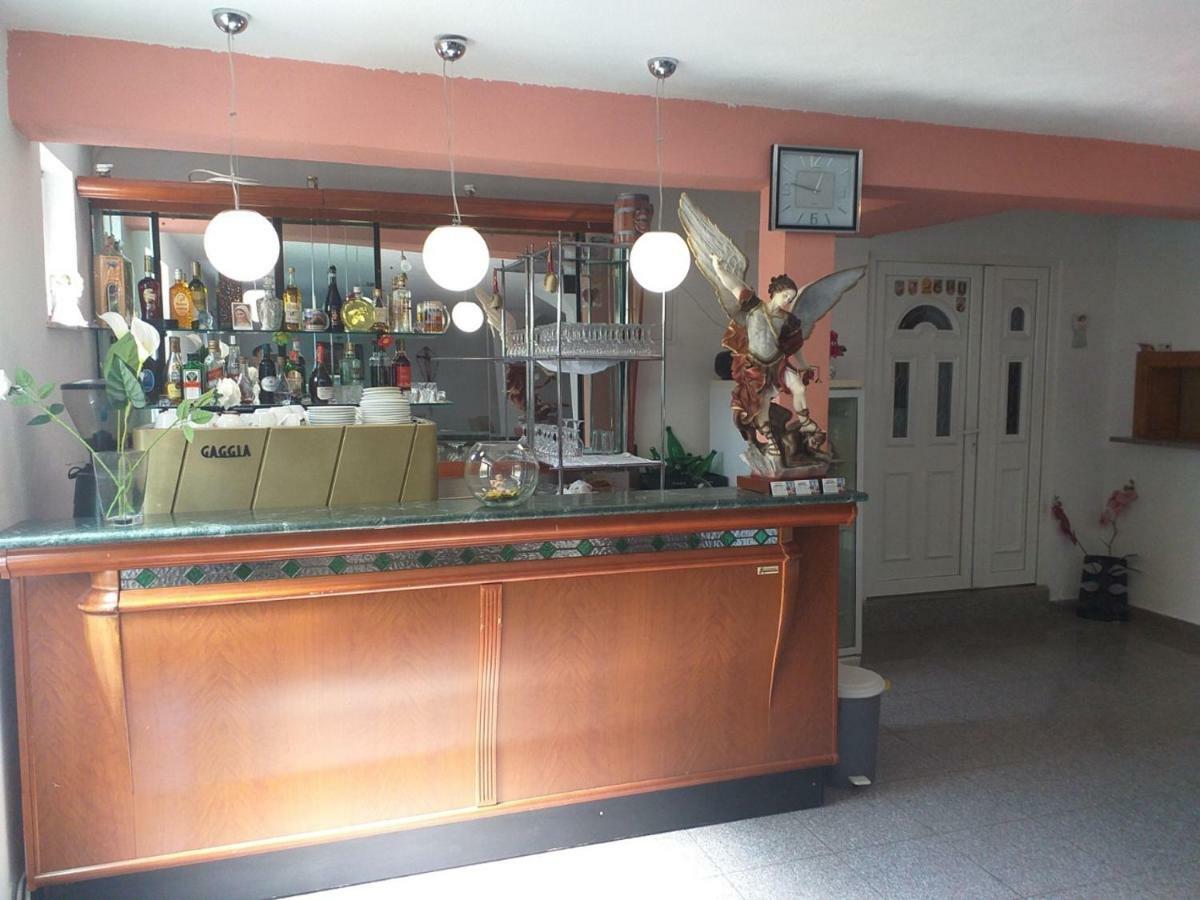 Pansion Danijel Hotel Međugorje Екстериор снимка